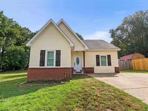 316 Faulkner Heights Dr, Atoka, TN 38004
