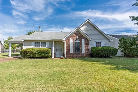 6876 Lagrange Hill Rd, Cordova, TN 38018