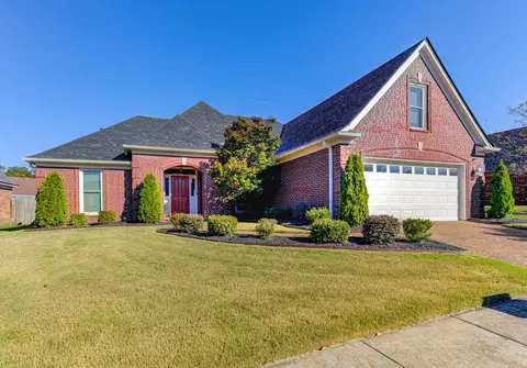 1313 Hidden Ridge Ln, Cordova, TN 38016