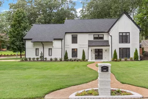 8529 Hunters Horn Dr, Germantown, TN 38138