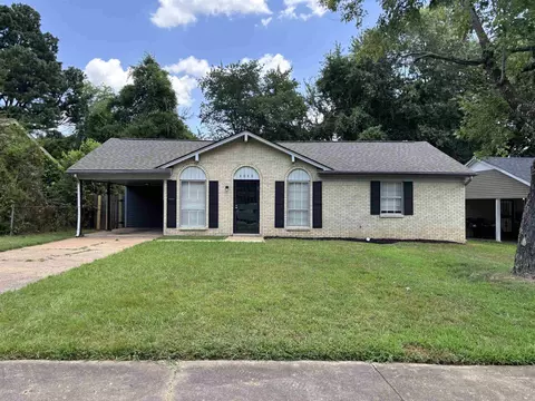 4040 Windermere Dr, Memphis, TN 38128