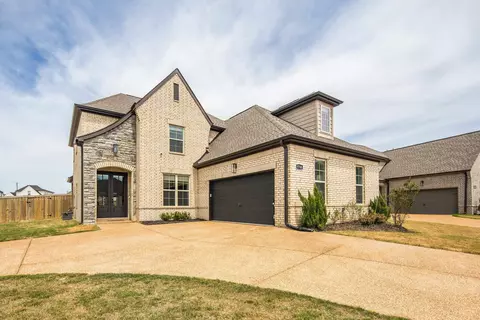 9748 Jackson Run Ln, Cordova, TN 38018