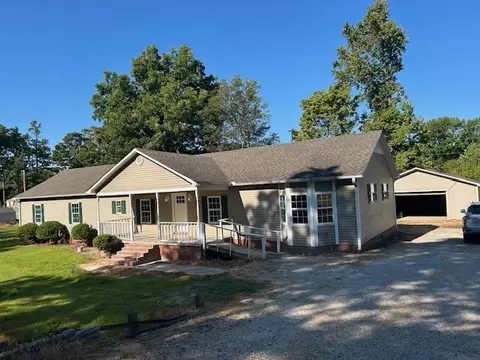 421 Curve Woodville Rd, Gates, TN 38037