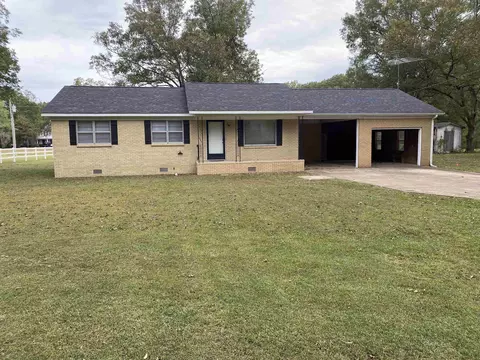 85 Baird Cv, Hickory Valley, TN 38042