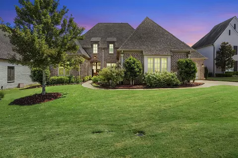 707 Justana Dr, Collierville, TN 38017