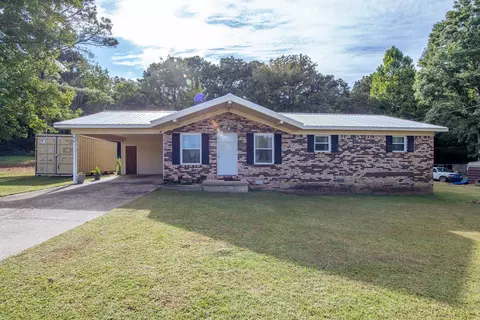 10 Hardy Rd, Adamsville, TN 38310