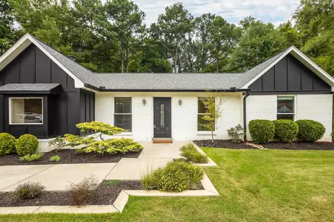 1023 Greencliff Rd, Collierville, TN 38017