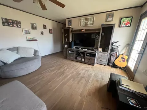 65 Walnut St, Savannah, TN 38372 photo 8