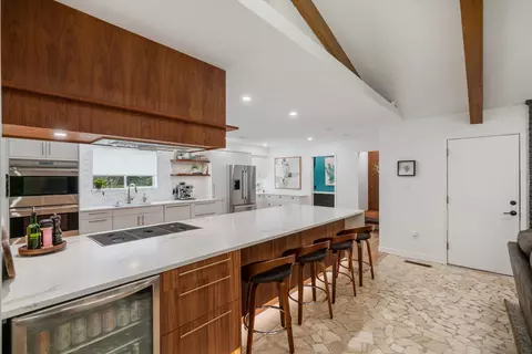 Kitchen - 19 E Yates Rd S, Memphis, TN 38120 photo 3 of 6