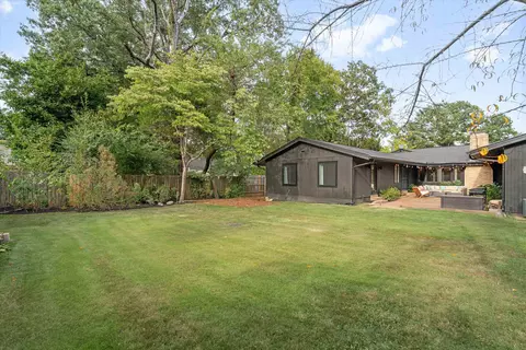 Exterior - 19 E Yates Rd S, Memphis, TN 38120 photo 6 of 7