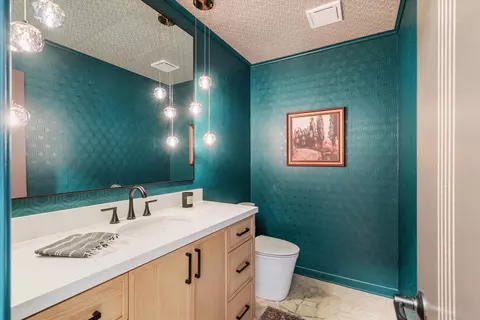Bath - 19 E Yates Rd S, Memphis, TN 38120 photo 4 of 4