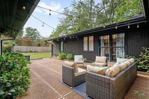 Exterior - 19 E Yates Rd S, Memphis, TN 38120 photo 4 of 7