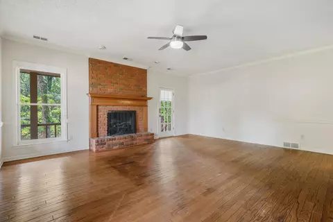 Living - 4309 Garner Pl, Bartlett, TN 38135 photo 2 of 5