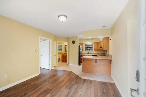 Living - 4309 Garner Pl, Bartlett, TN 38135 photo 4 of 5