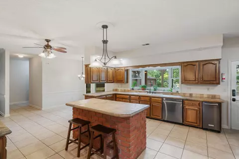 Kitchen - 4309 Garner Pl, Bartlett, TN 38135 photo 2 of 5