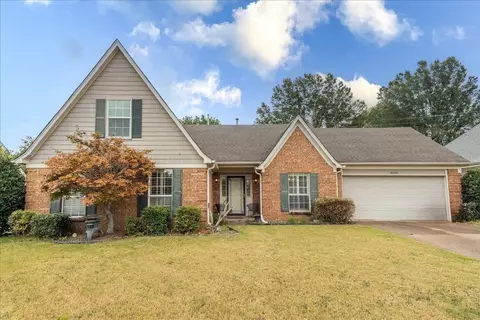 4040 Altruria Rd, Bartlett, TN 38135