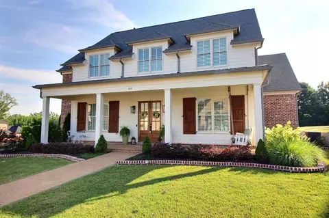 424 Shambala Dr, Collierville, TN 38017