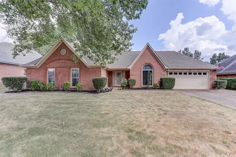 600 Sanga Rd S, Cordova, TN 38018