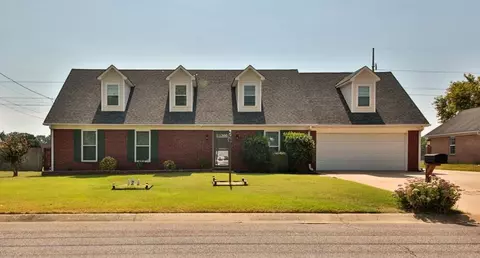 196 Bloomington Dr, Brighton, TN 38011
