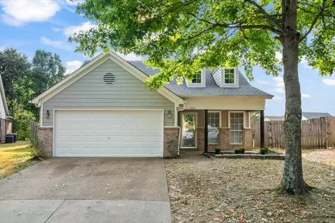 9777 Misty Bay Cv, Arlington, TN 38002