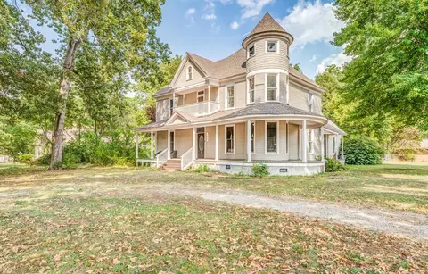 222 Woodland Ave, Whiteville, TN 38075