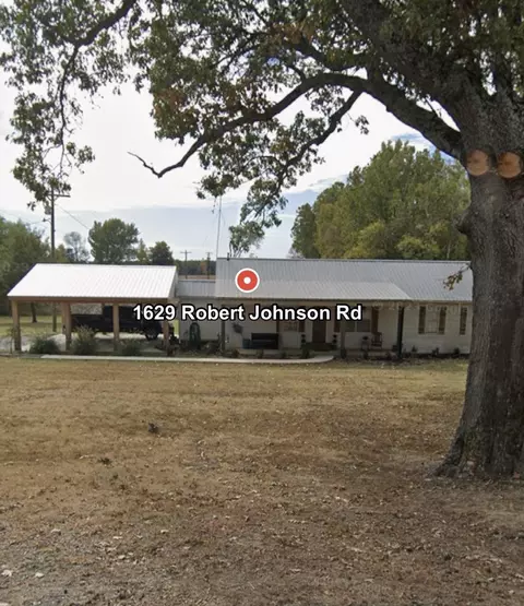 1629 Robert Johnson Rd, Covington, TN 38019