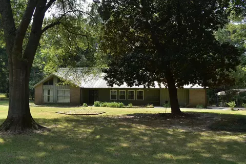 4703 Cedar Rose Dr, Millington, TN 38053