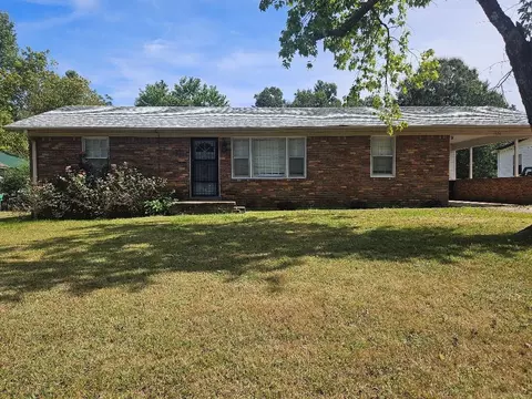 1020 N Lafayette Ave, Brownsville, TN 38012