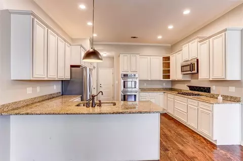 Kitchen - 4546 Craddle Hill Dr, Arlington, TN 38002 photo 2 of 4