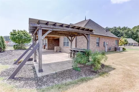 Exterior - 4546 Craddle Hill Dr, Arlington, TN 38002 photo 7 of 8