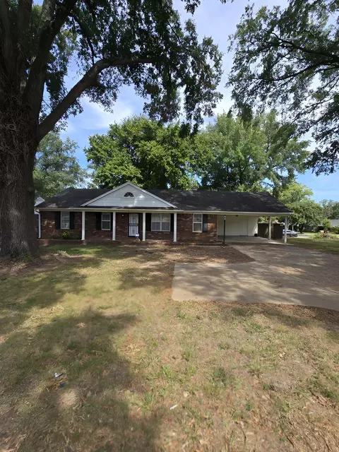6272 Macon Rd, Memphis, TN 38134