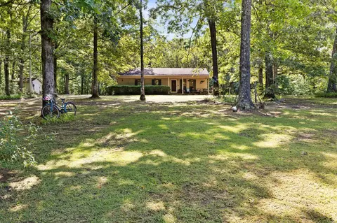 16 County Road 716 Rd, Corinth, MS 38834