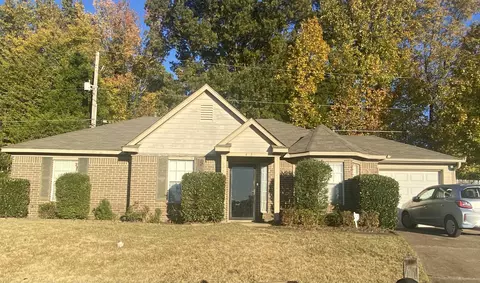 4350 Shadow Leaf Cv, Memphis, TN 38128