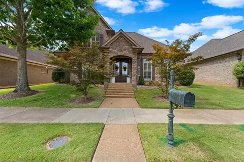5299 Conifer View Ln, Lakeland, TN 38002