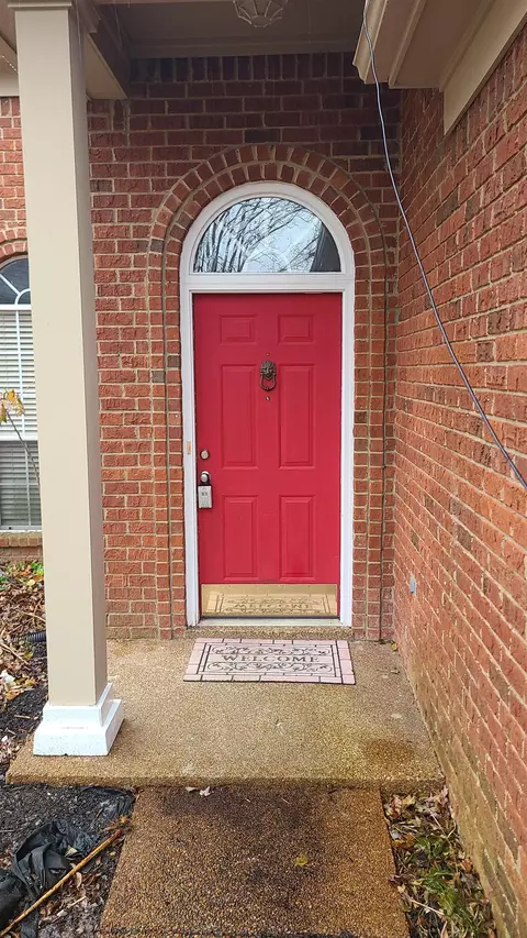 8677 S Ashley Glen Cir, Memphis, TN 38018