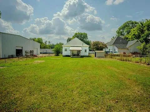 Exterior - 406 E Pleasant Ave, Covington, TN 38019 photo 5 of 5