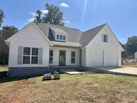 135 Paine Rd, Savannah, TN 38372
