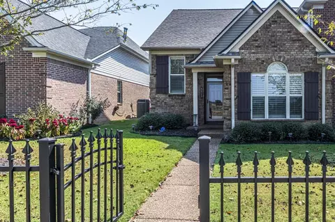 5517 Shipp Rd, Millington, TN 38053