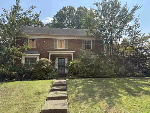 7897 Farindon Dr, Germantown, TN 38138