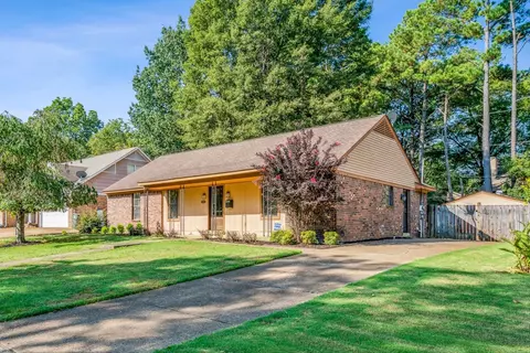 1093 Sandra Rd, Memphis, TN 38122