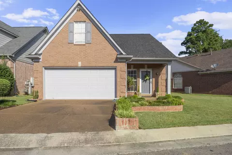 909 Abbey Grove Ln, Cordova, TN 38018