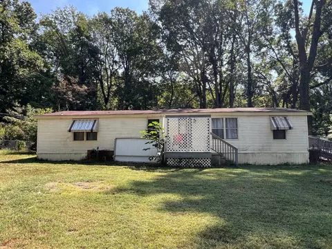 119 Nancy Dr, Millington, TN 38053
