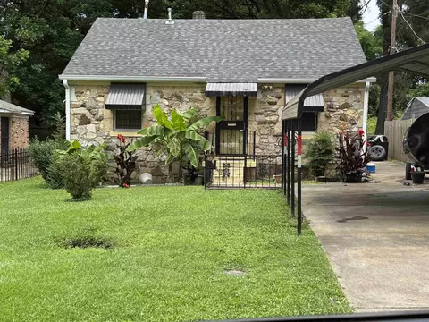 1026 Shawnee Cir, Memphis, TN 38106