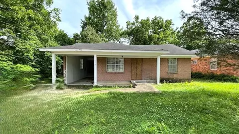 613 King Rd, Memphis, TN 38109