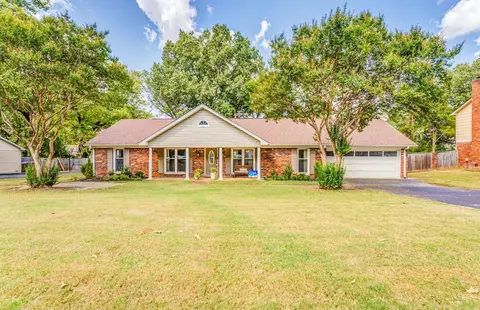 154 Bancroft Ave, Collierville, TN 38017