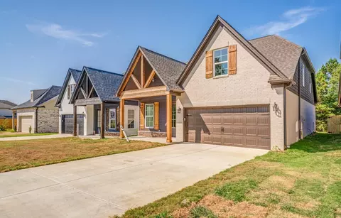 50 Umble St, Oakland, TN 38060