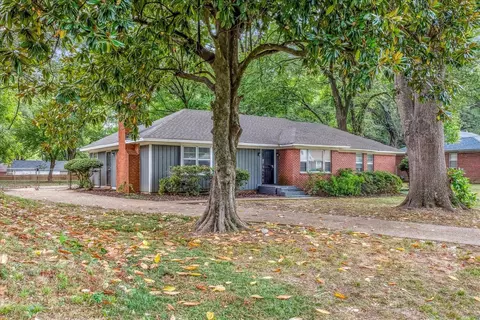 819 Rosebanks Rd, Memphis, TN 38116