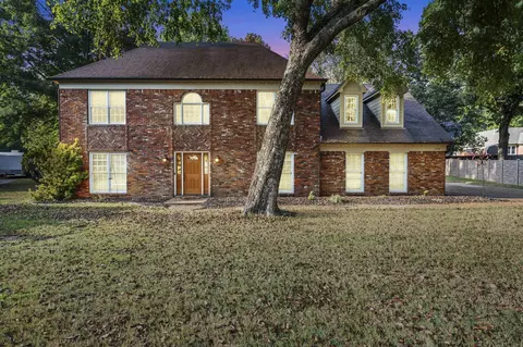 858 Gunnison Dr, Collierville, TN 38017