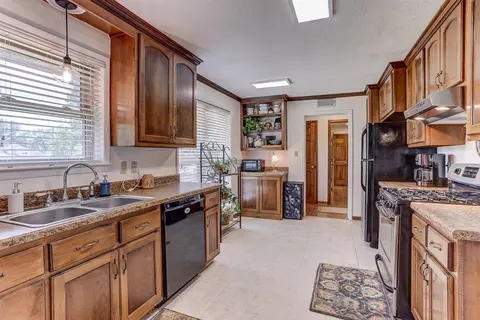 Kitchen - 7514 Third Rd, Bartlett, TN 38135 photo 1 of 4