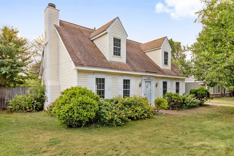 2739 Lakeside Dr, Memphis, TN 38133